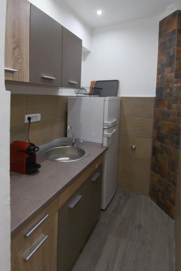 Tasos Apartment Белград Екстериор снимка