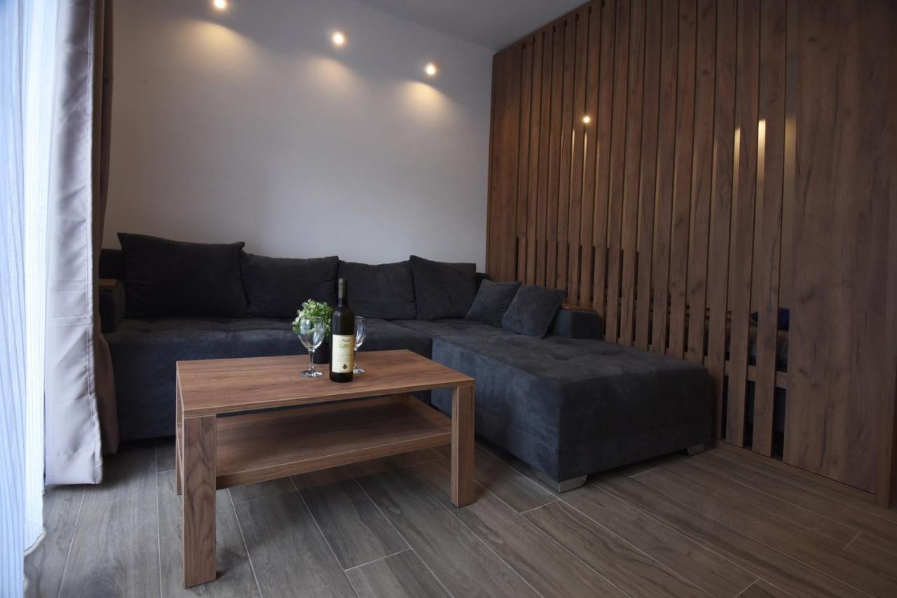 Tasos Apartment Белград Екстериор снимка